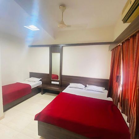 Hotel Sai Bhawani Shirdi Exterior foto